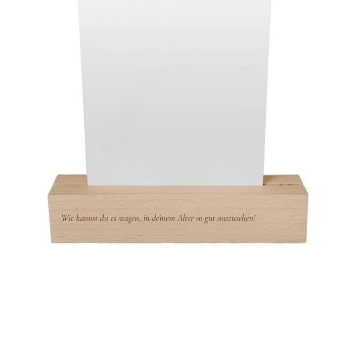 Nice Home Design - Kartenhalter "Wie Kannst Du Es Wagen in Deinem Alter So Gut Auszusehen!"
für den Großhandel von 17;30