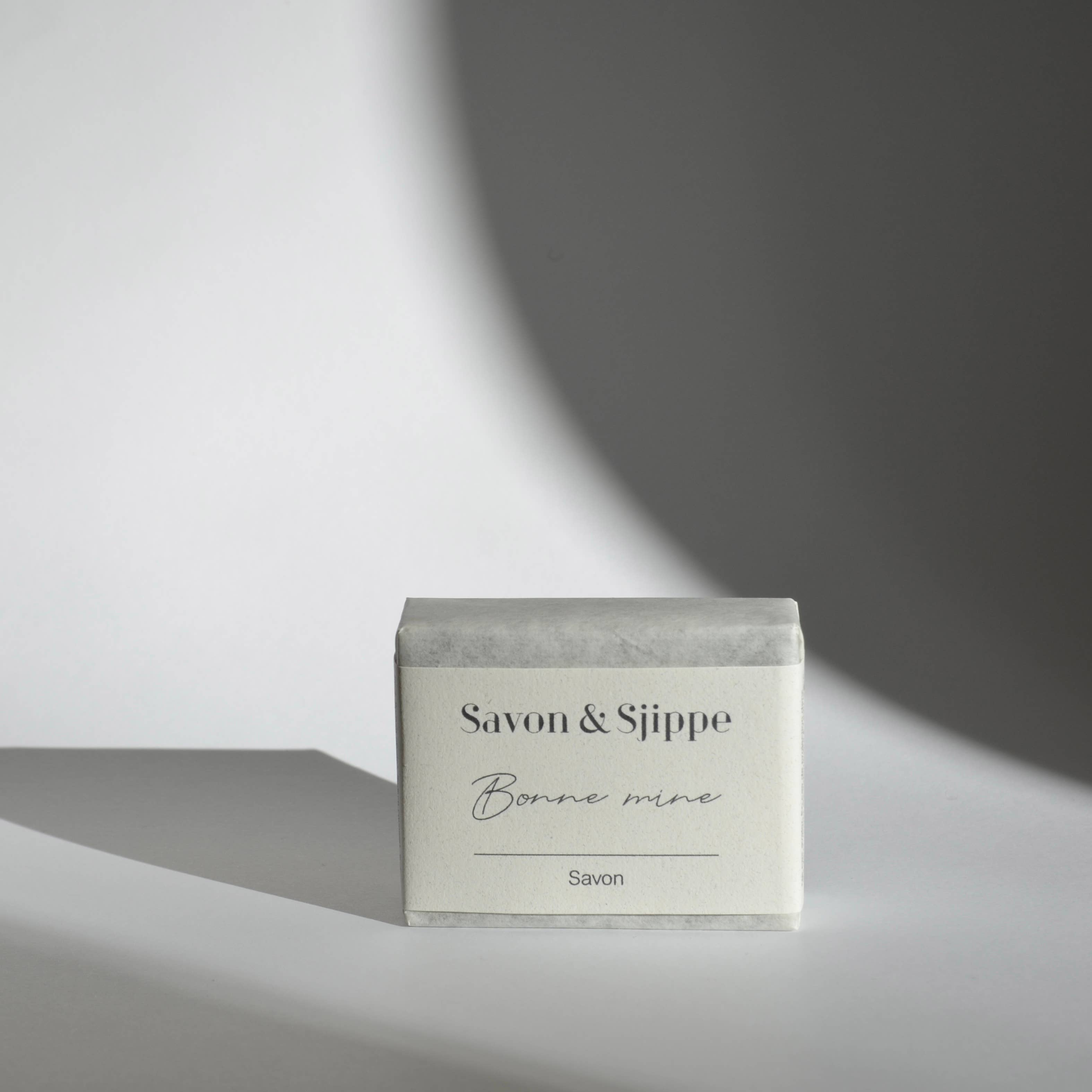 Savon & Sjippe - Vente Pains de savon - Savon Bonne mine au charbon actif et argile verte - peau mixte à grasse2