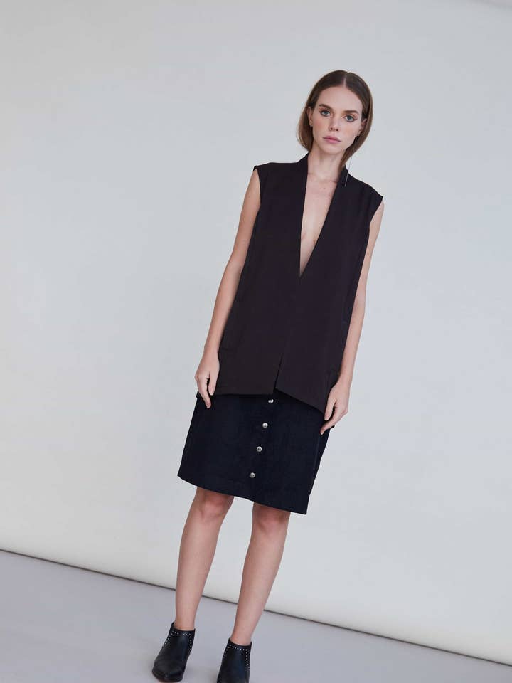 Nico Skirt for wholesale by VEPLEN Peruvian Womens Timeless design