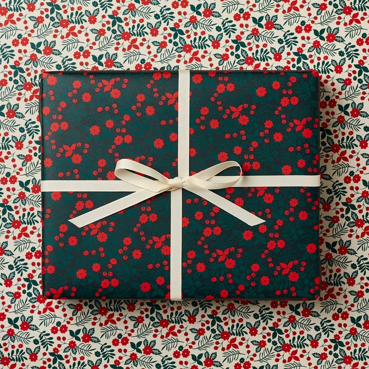 Lucy says I do - Wholesale Flat Wrap - Festive Flowers Christmas Gift Wrap double sided0