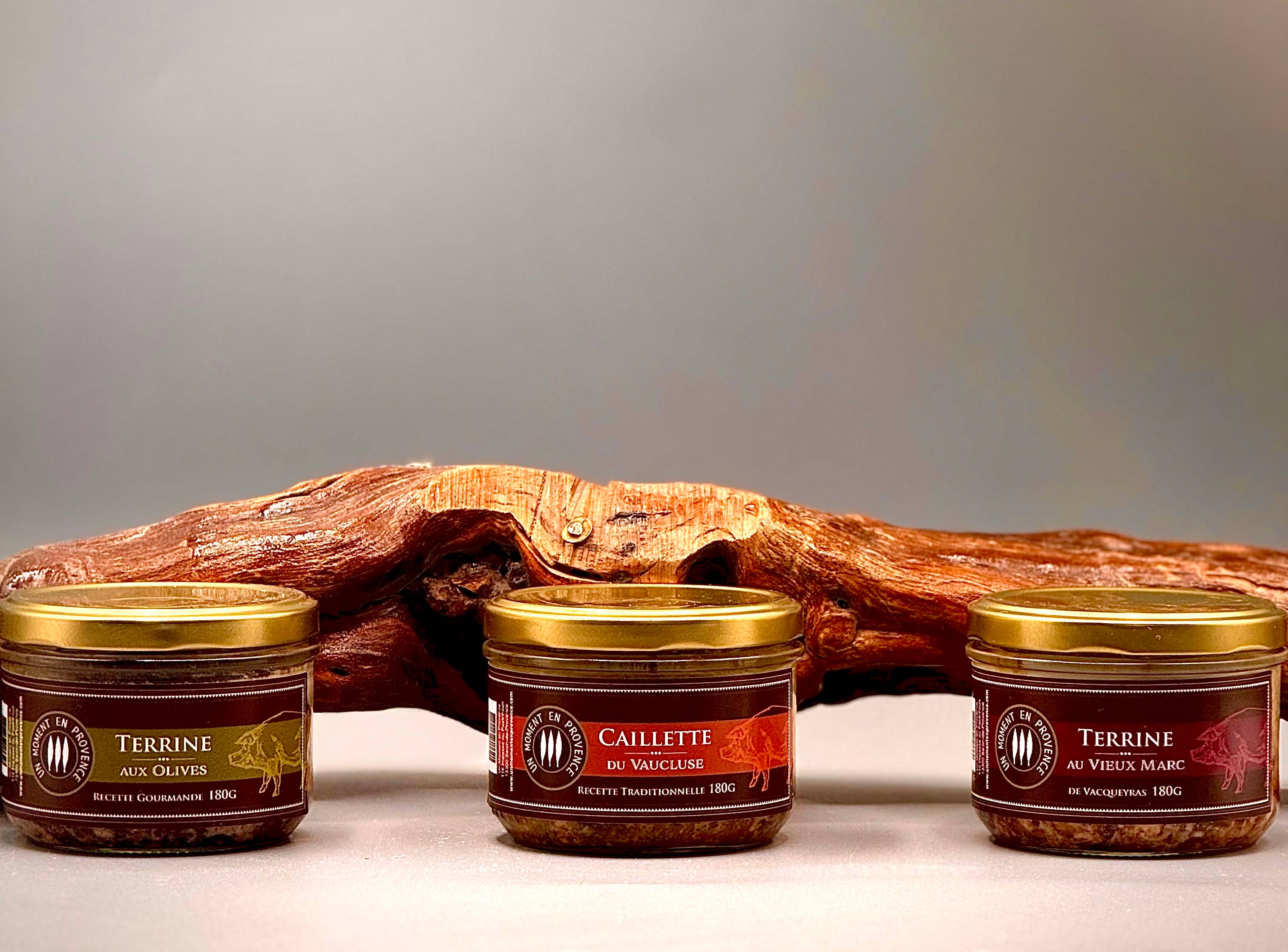 UN MOMENT EN PROVENCE - Wholesale Tapenade - Olijventerrine in 180 g2