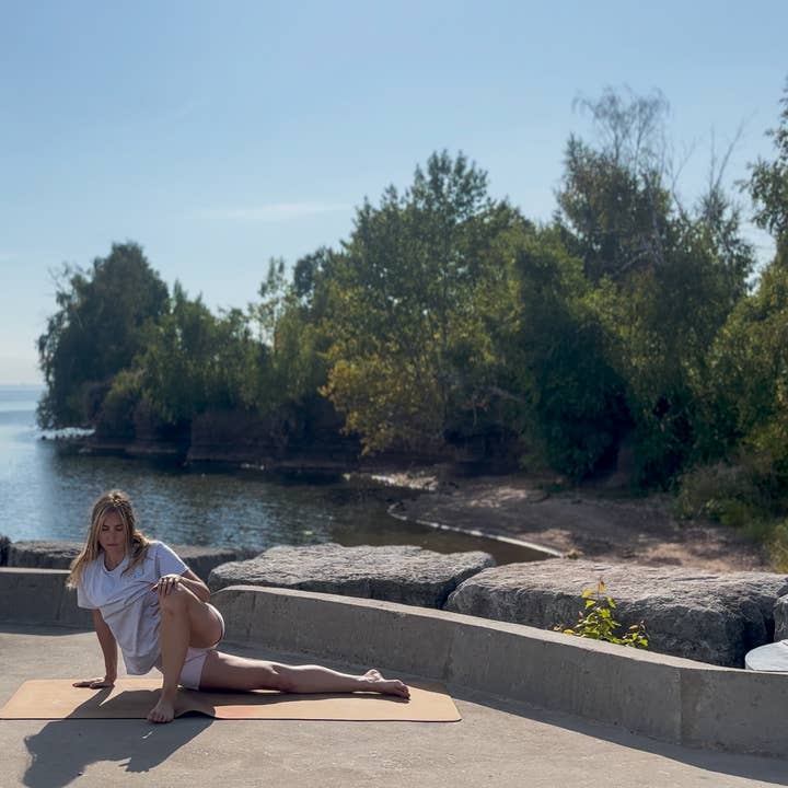 Crk - Wholesale Yoga Mat - The Flowers Mat 5mm Thick, Organic Cork Yoga Mat with Natural Rubber • Luxury Mat8