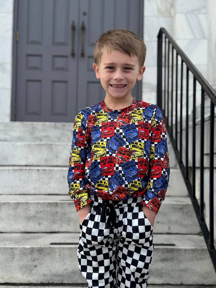 TOP EN BAMBOU À MANCHES LONGUES HOT WHEELS V-DAY pour la vente par Foster & Co.