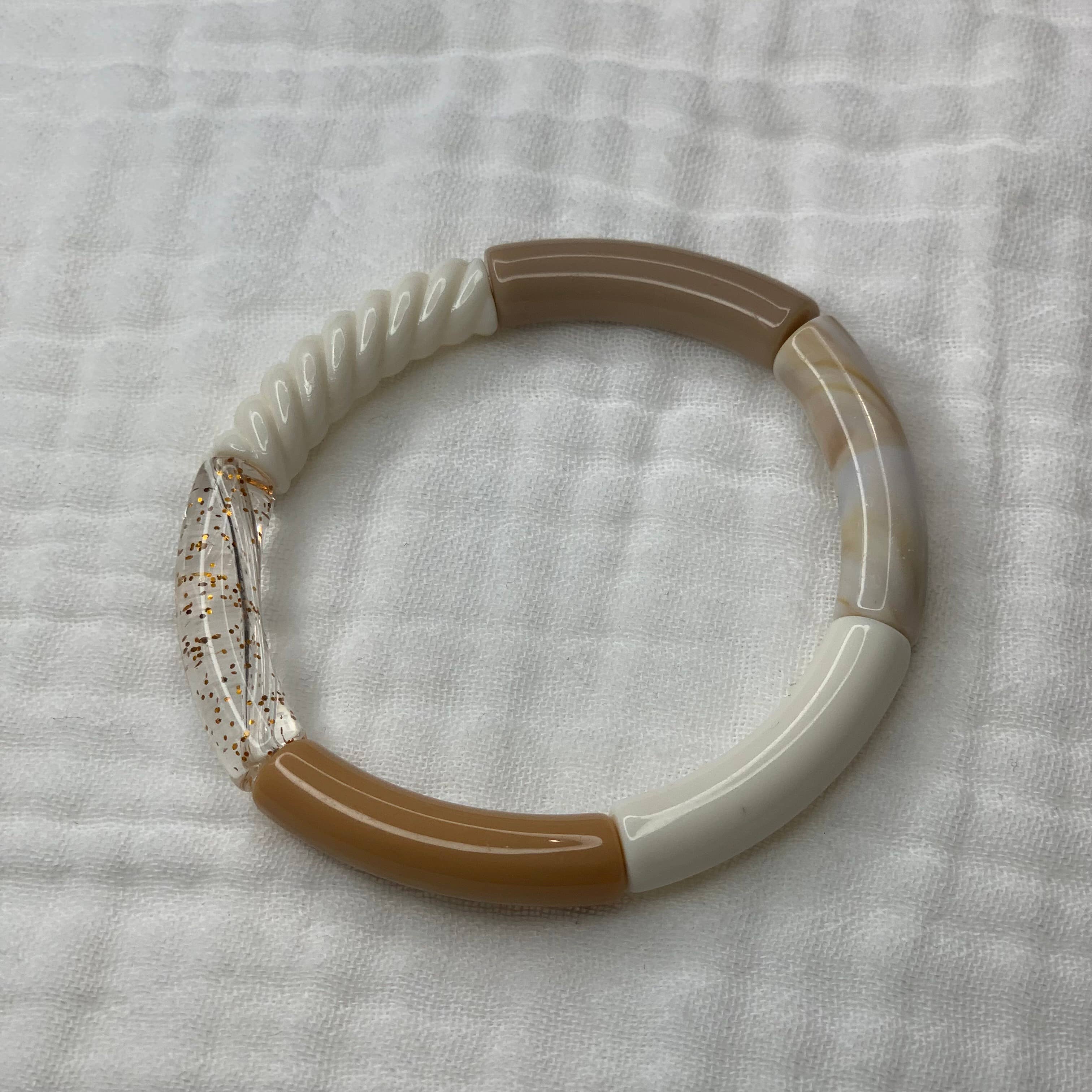 Manacreations – Pulseira de missangas por atacado – Pulseiras elásticas com canos curvos em tons bege e écru4