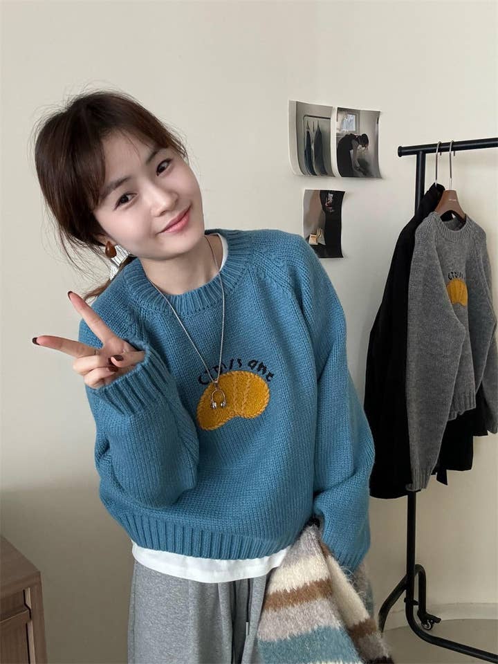 Marayn - Wholesale Knitted jumper – Women′s - Cute Korean Style Cartoon Letter Knit Sweater10