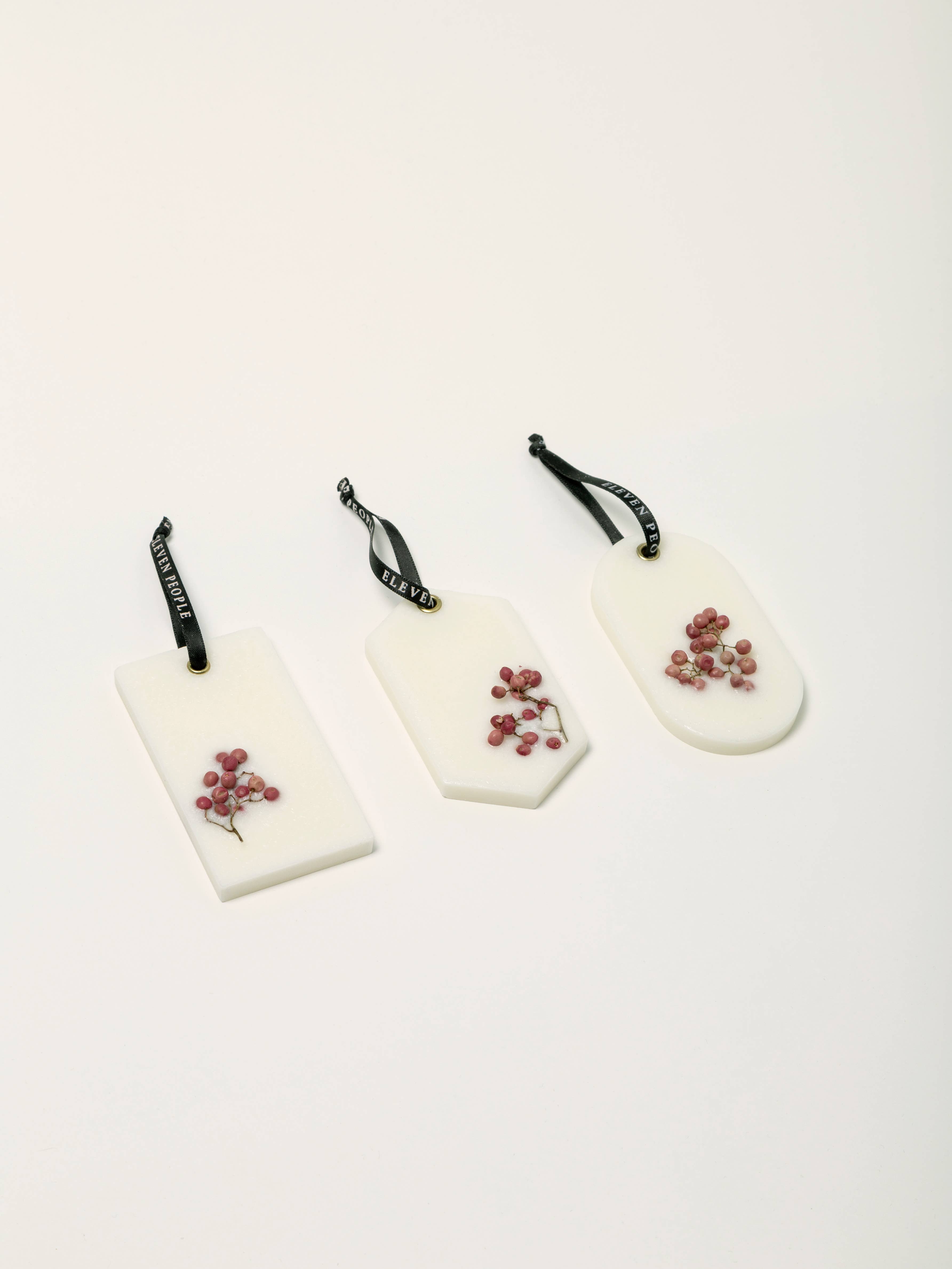 ELEVEN PEOPLE - Wholesale Air Freshener - 05 Blackcurrant, Birch and Oakmoss Closet Wax Bar Freshener1