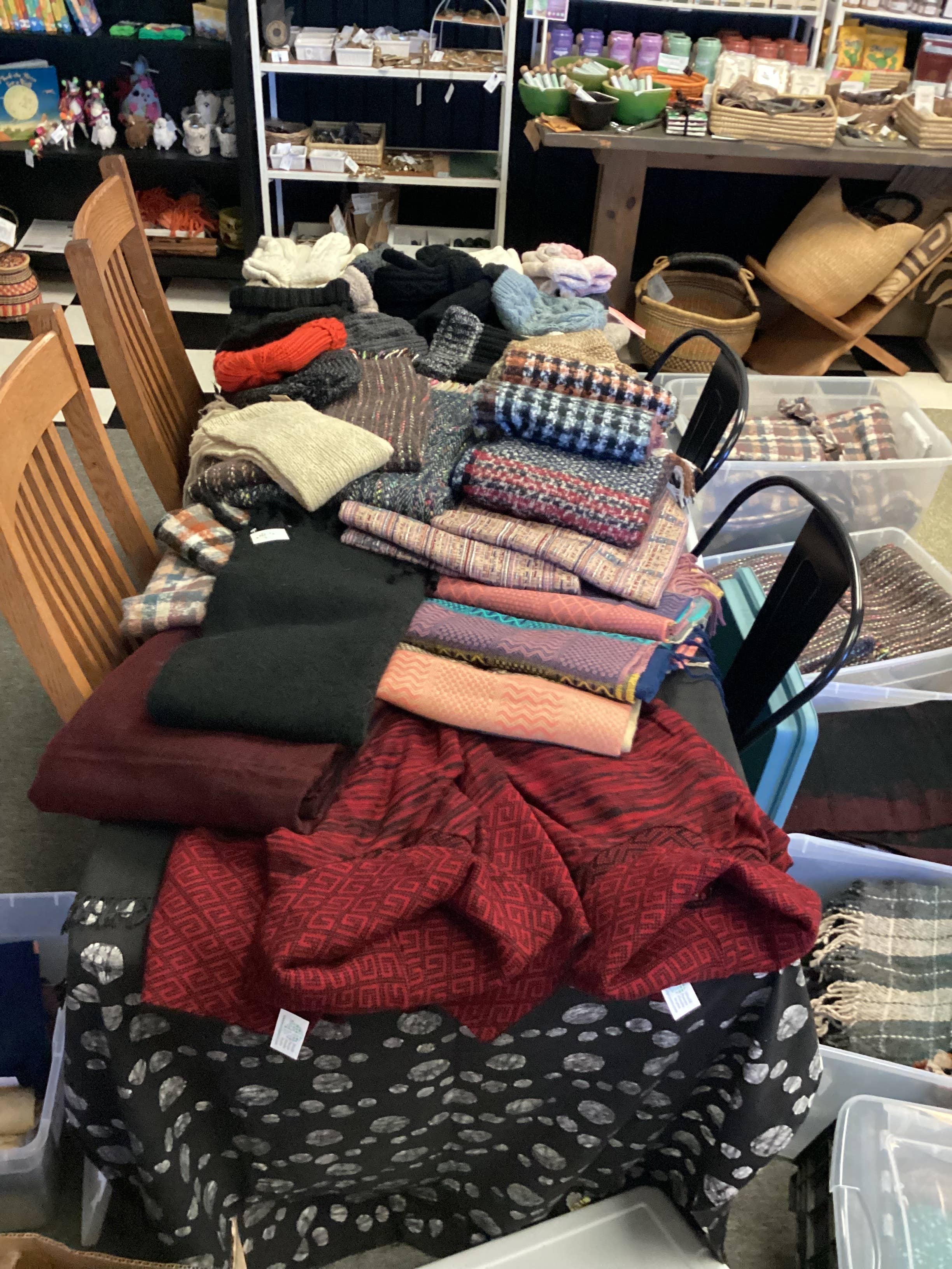 World Peaces - Wholesale Winter Accessory Set - Women's - DEEPLY DISCOUNTED Cozy Women's Winterwear Alpaca Bundle1