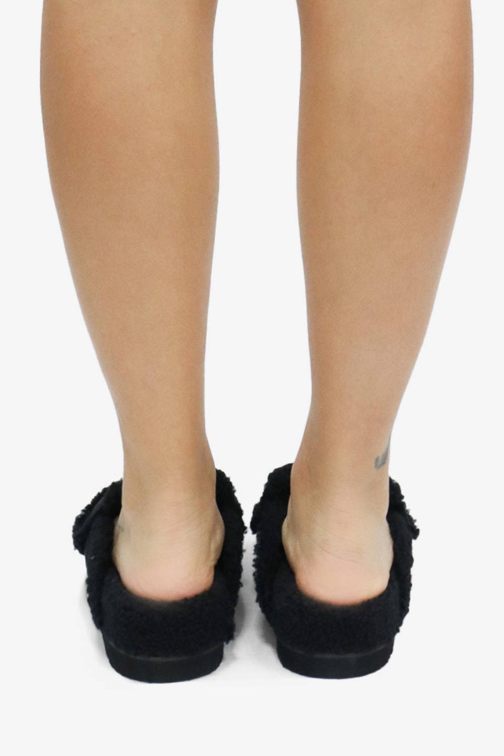 Lemonade Shoes – Großhandel Hausschuhe – Damen – TATUM - Gemütlicher Wildleder-Slide mit dicker gepolsterter Sohle6