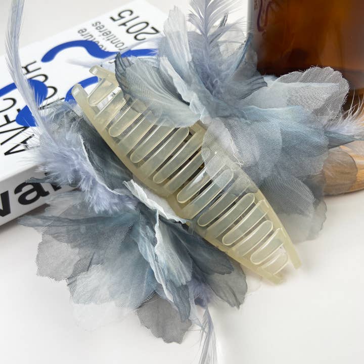 TheDivaSoap – Großhandel Haarclip – Damen – Haarspange mit Perlenfederblüte7