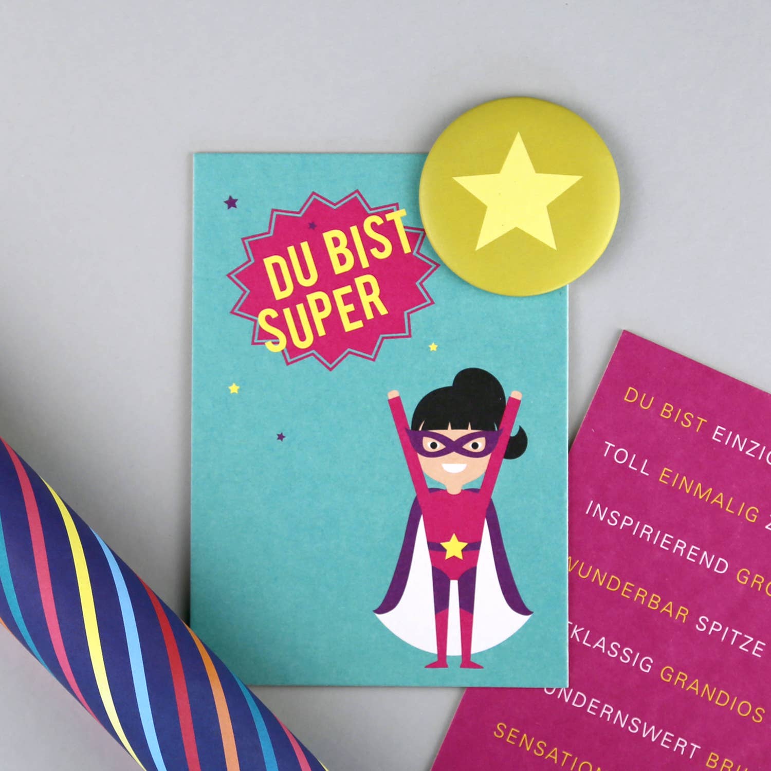 Kunst an Papier – wholesale Vykort – Clark Supergirl vykort i trämassa4