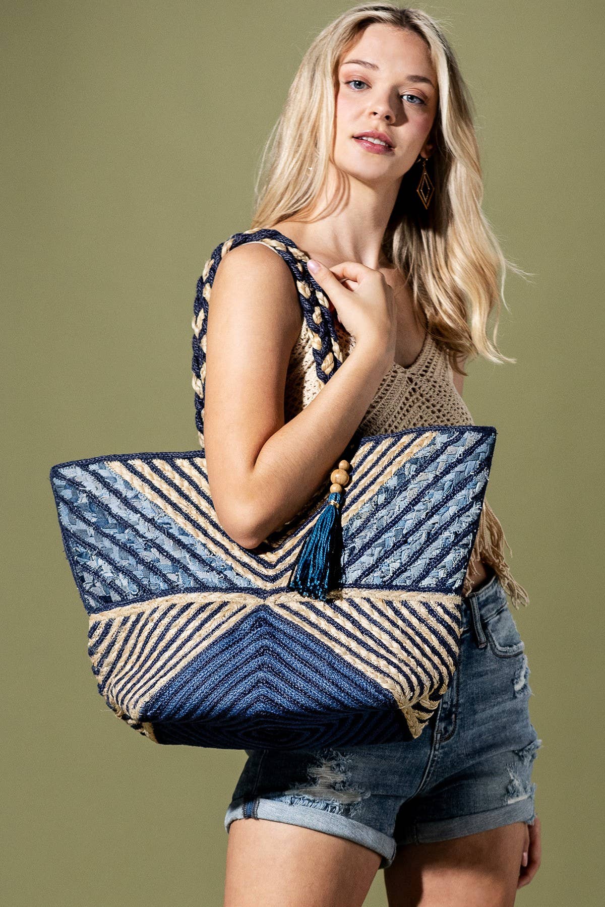 Kobe Jute Shoulder Bag for wholesale on Faire9