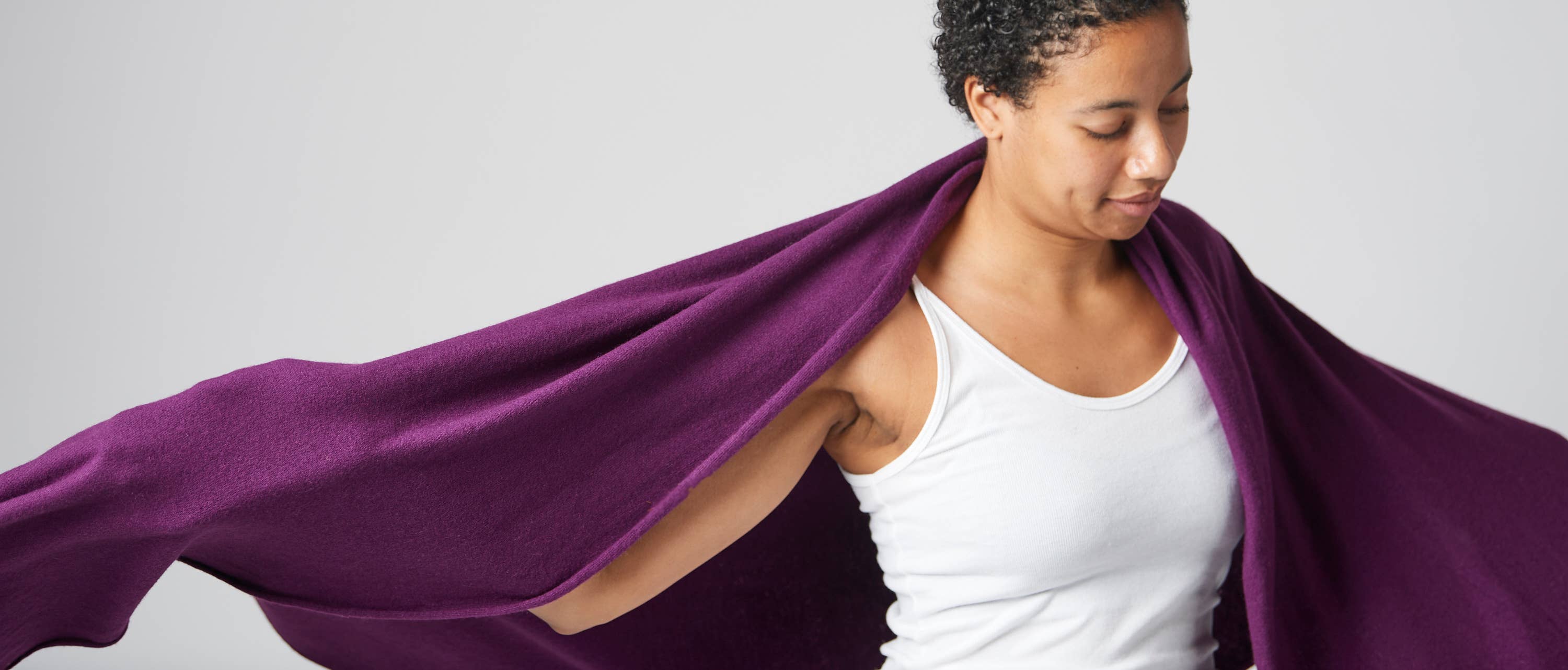 Margolis Pineo Italia - Wholesale Throw Blanket - AVELLINA THROW – SOFT CASHMERE-BLEND - HOLIDAY FAVE30