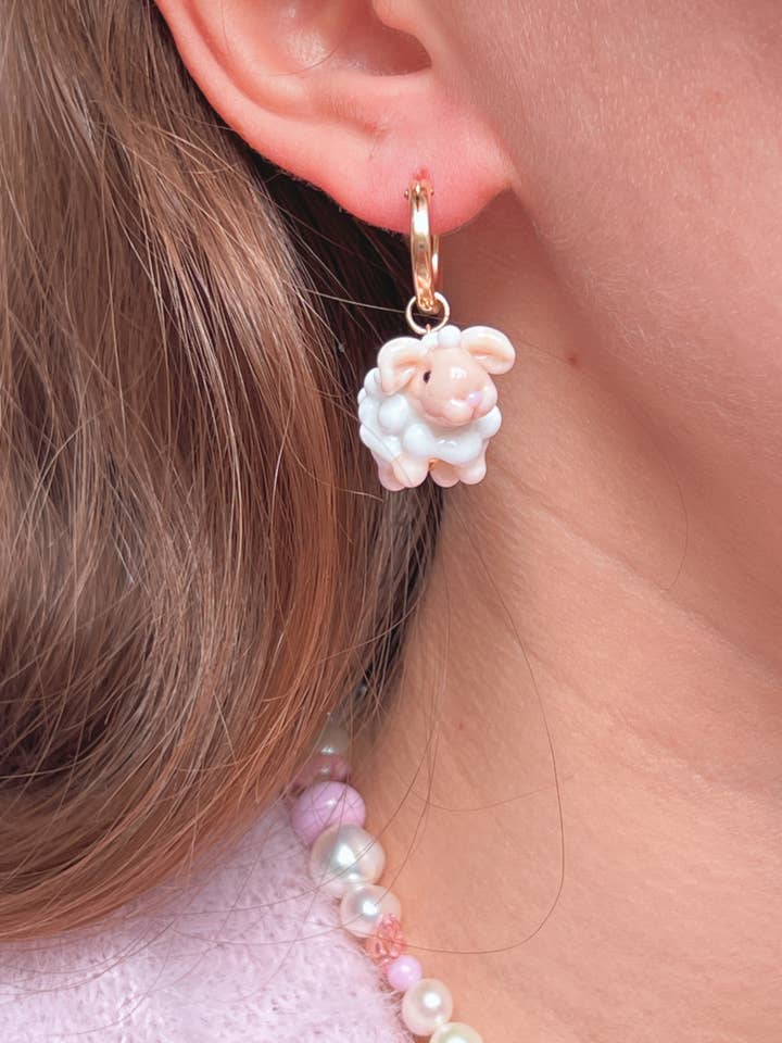 Boucles d'oreilles Moutons Moelleux pour la vente par Picnic Blanket