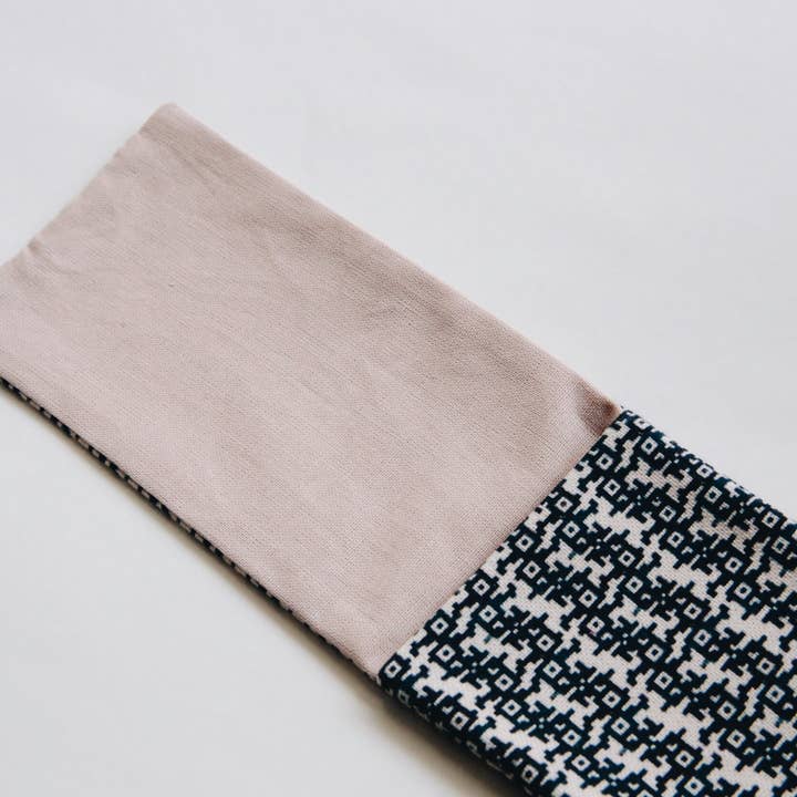 Nyra Design - Wholesale Table Runner - Bo Cutlery Table Set Design 03