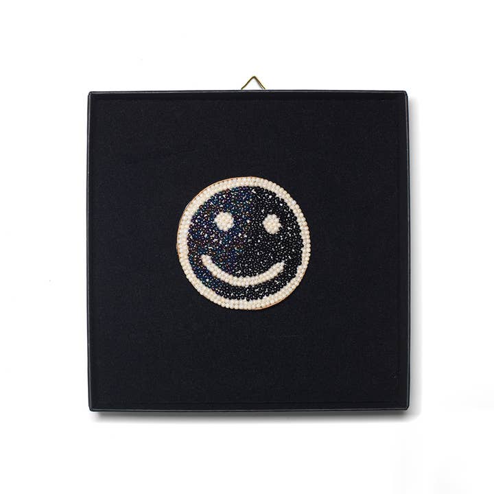 Hellen van Berkel HeartMadePrints - Wholesale Brooch - Smiley black brooch handmade