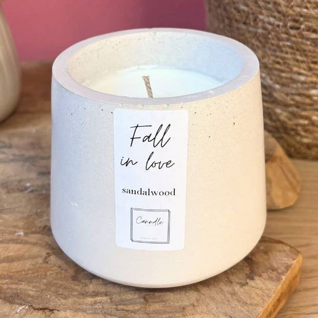 Concrete scented candle (170g) for wholesale by Canndle