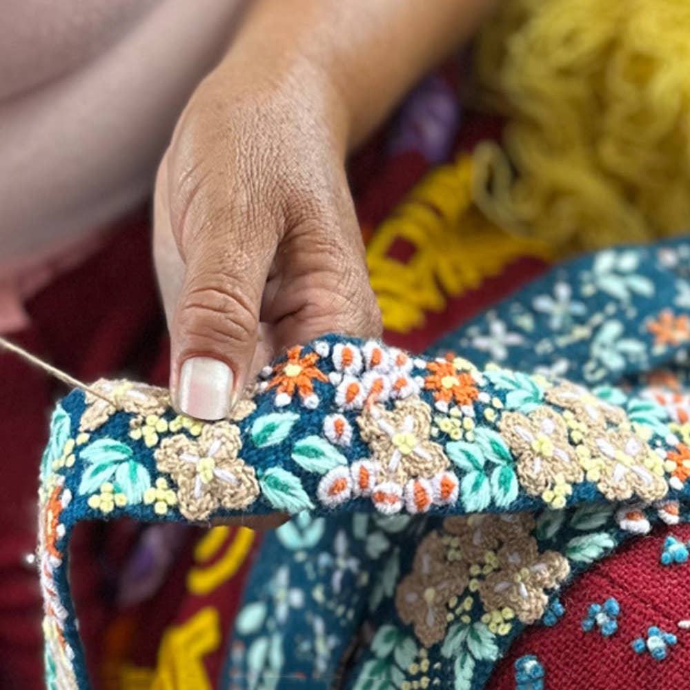 Jenny Krauss - Vendita all'ingrosso Cintura - Donna - Cintura in lana con ricamo floreale Morning Dew2