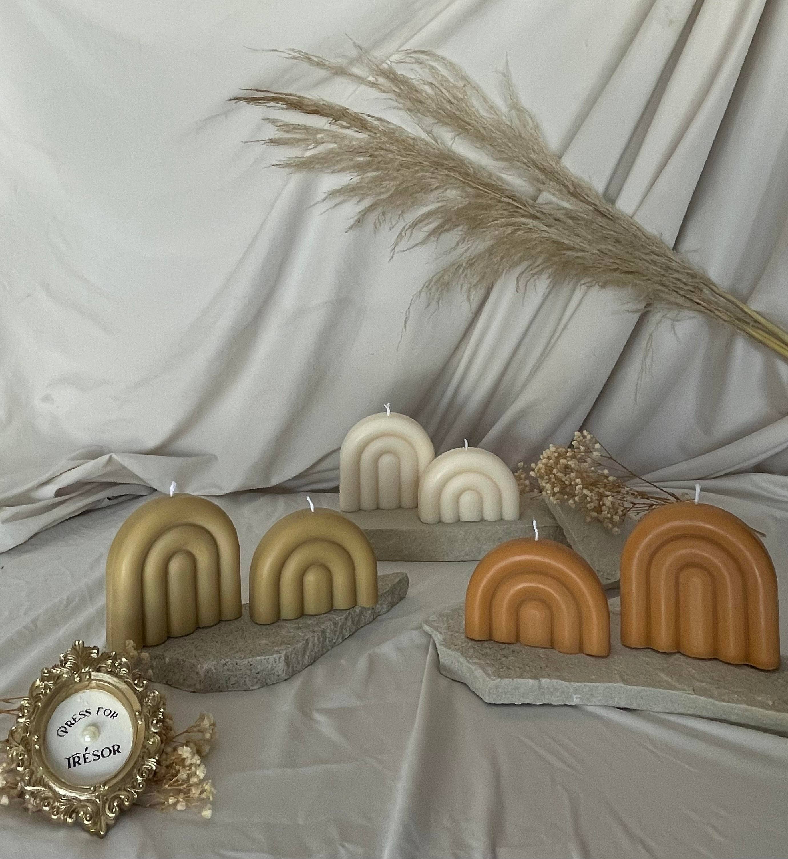 Trésor – wholesale Novelty candle – Parisian Arch Rust (Large)2