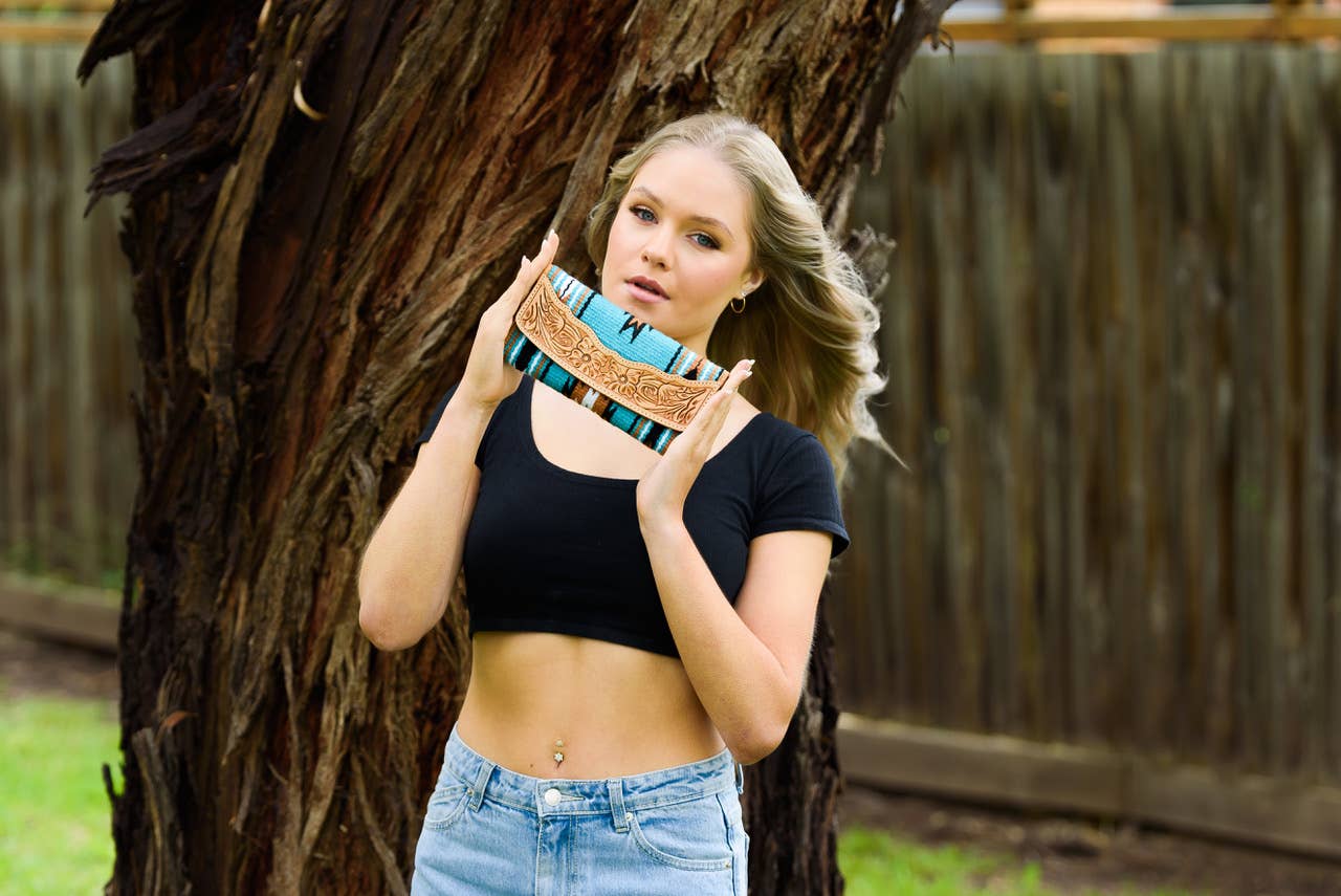 The Design Edge - Wholesale Wallet - Women's - Turq Saddle Blanket Trifold Wallet with Tooled Lthr - TSB23A