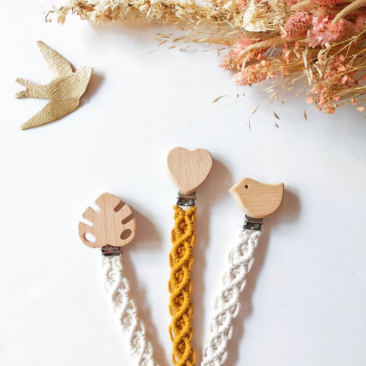 Honorine&Jean – wholesale Pacifier clip – Baby – Wooden Clip Pacifier Clip