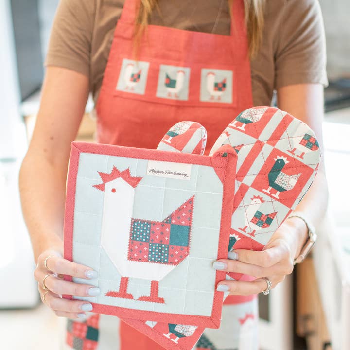 Patchwork Christmas Chicken Oven Mitt & Pot Holder Set and other Purchase Wholesale oven mitt set. Free Returns & Net 60 Terms on Faire trending on Faire.