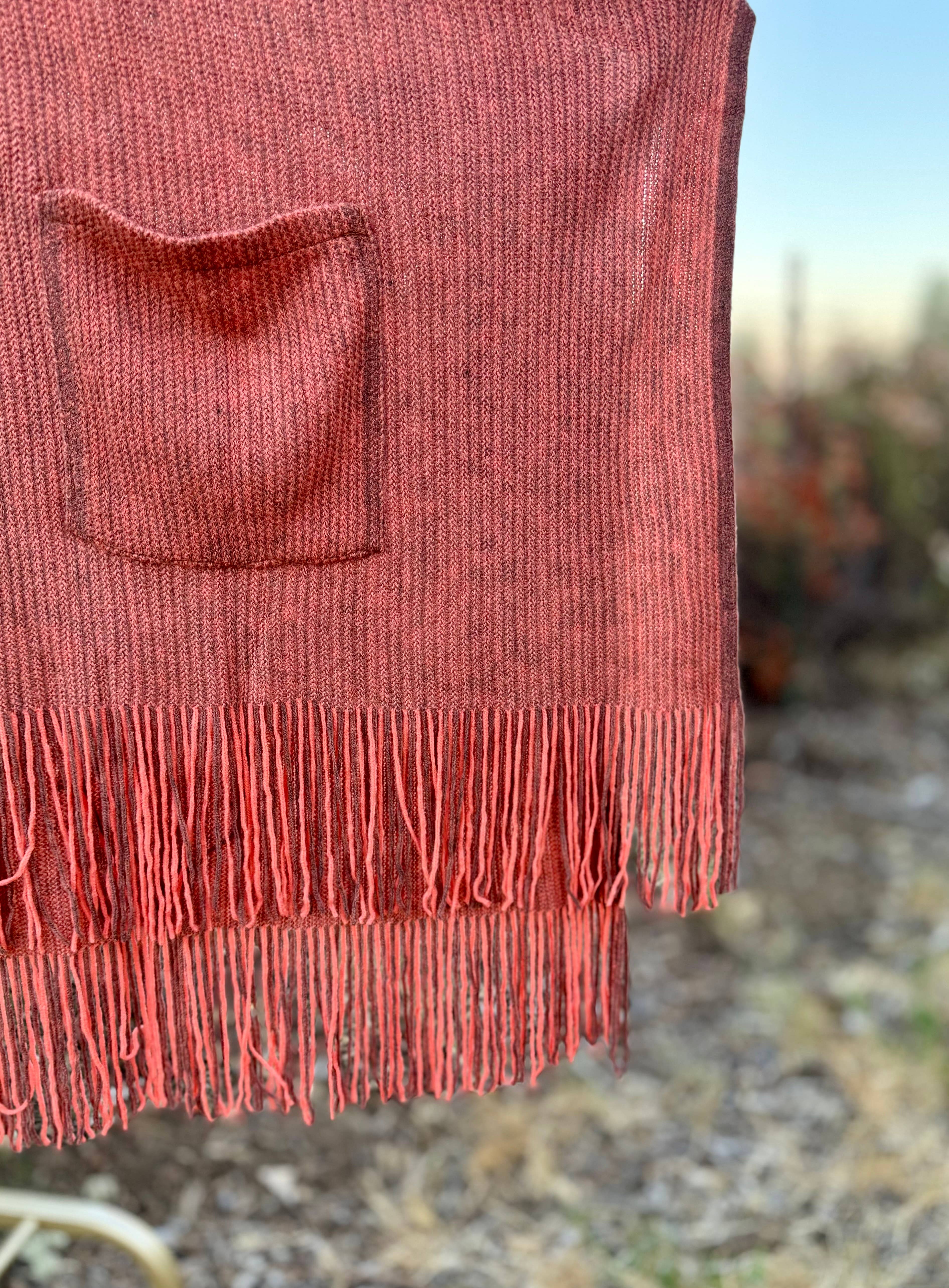 Justin & Taylor – wholesale Kofta - Dam – Harlow cardigan | Kimono-cardigan med fickor och fransad nederkant51