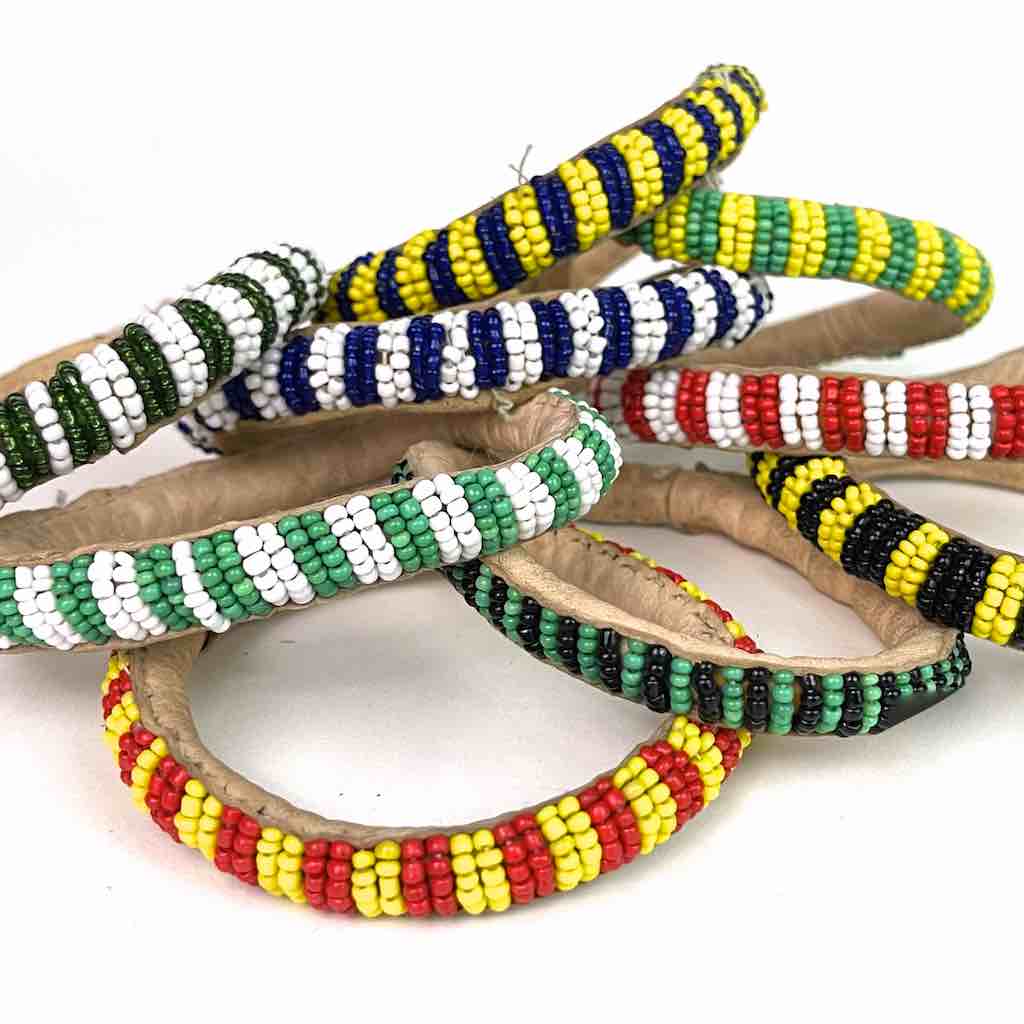 The Niger Bend - Vente Bracelet de perles - Bracelets contemporains en cuir perlé Yoruba2