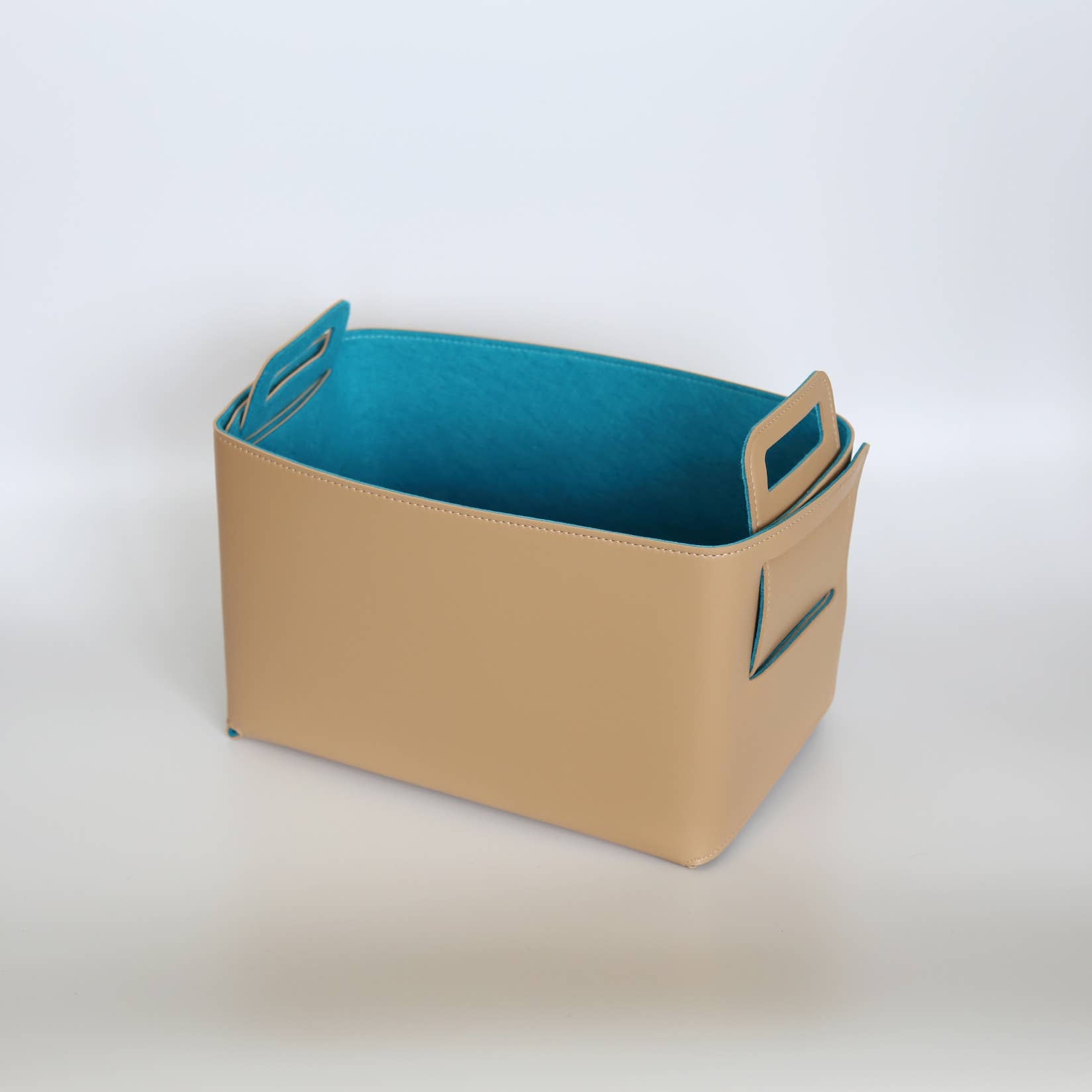 Zora Botanica – wholesale Storage Bin – Vegan Leather and Felt Storage Basket, Large1