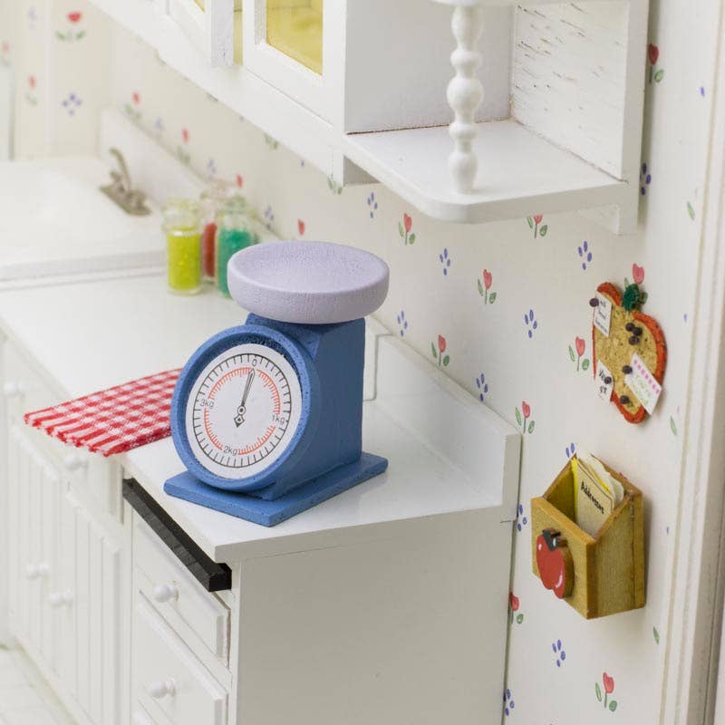 Factory Direct Craft – wholesale Decorative tabletop object – Miniature Old Fashion Kitchen Food Scale1