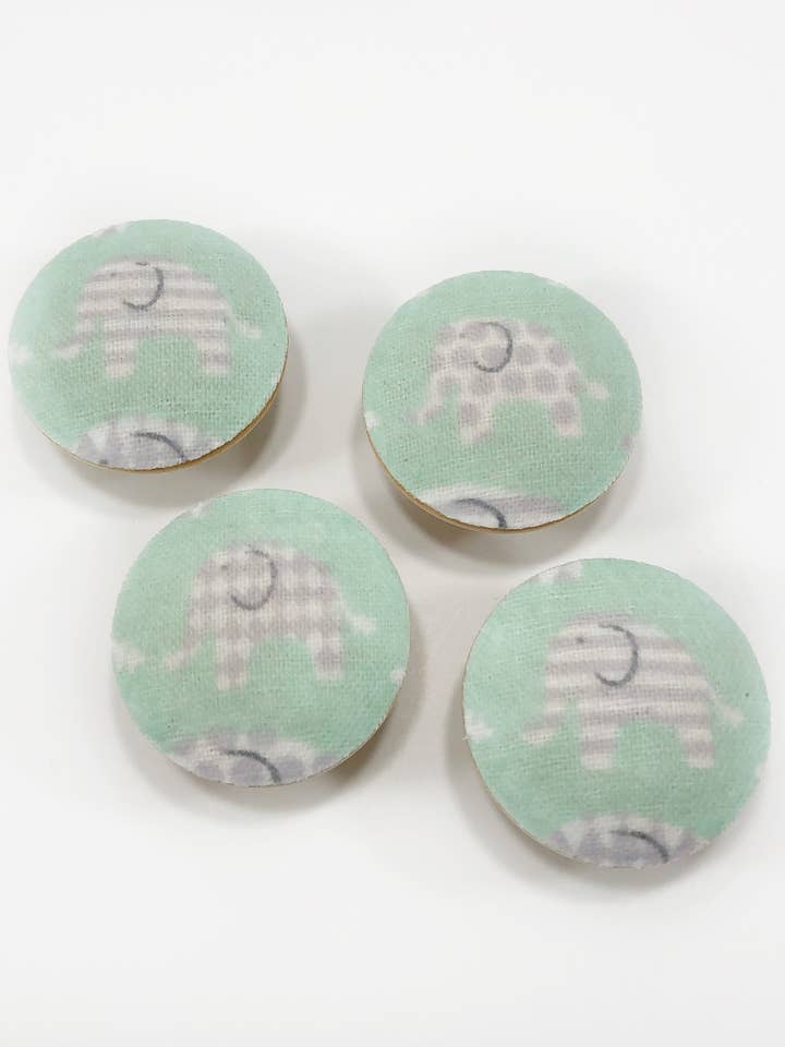 Schubladenknauf mit Elefanten, 4er-Set für den Großhandel von Rusty Canvas