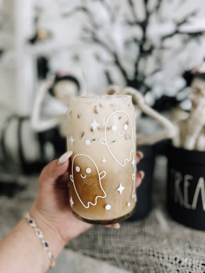 Ghost Can glazen beker, Halloween Can Glass, Spooky Cup voor wholesale door Designs by Jessi Rose