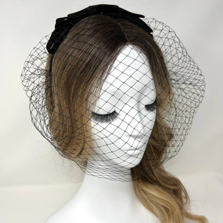 Veli neri, velo nero da gabbia per uccelli. per la vendita all'ingrosso da parte di FanakoStudioNYC