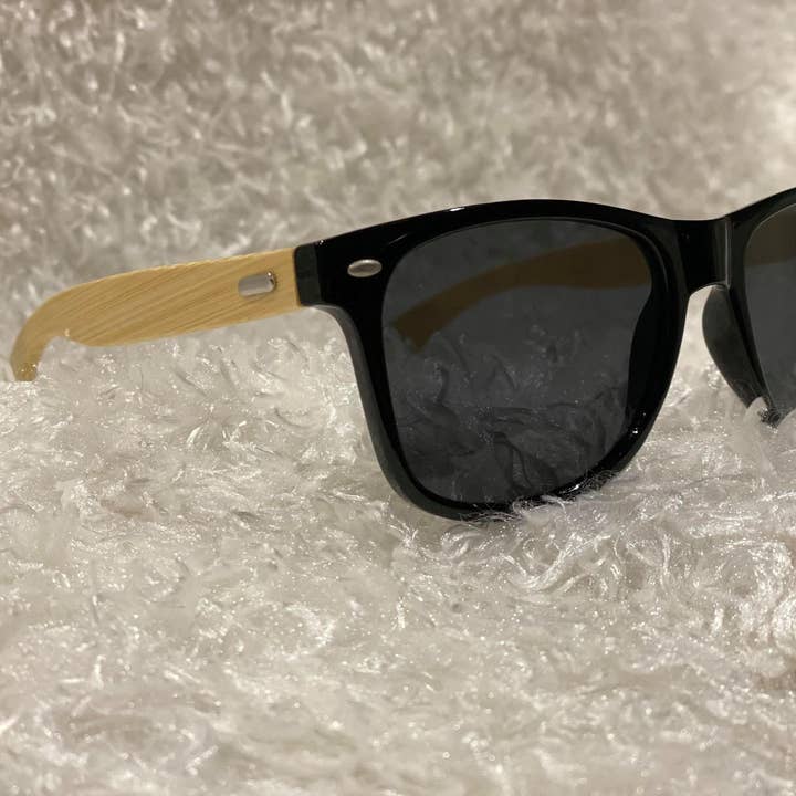 KW Custom Creations - Wholesale Sunglasses - Unisex - Classic Sunglasses Blank3