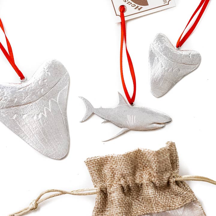 House of Morgan Pewter - Vente Lots de décorations - Décoration de Noël requin - Megalodon - Coffret cadeau dent de requin