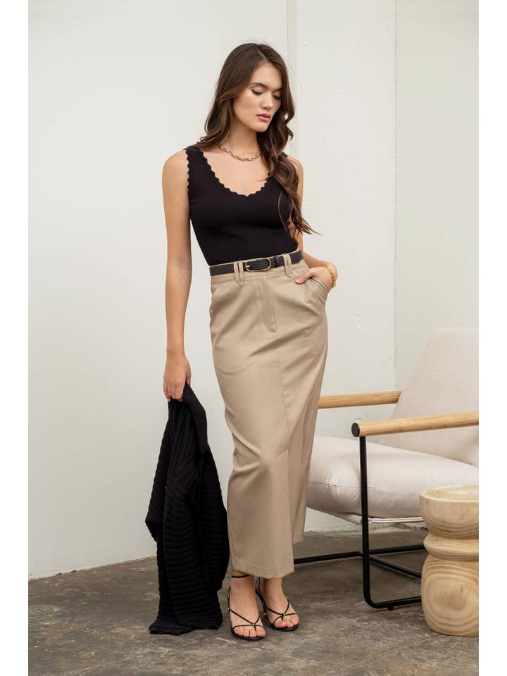 The Workshop Studio – wholesale Stickad topp - Dam – ÄRMLÖS TRÖJA MED KAMMUSSLINGSKANT STICKAD CROP TOP34