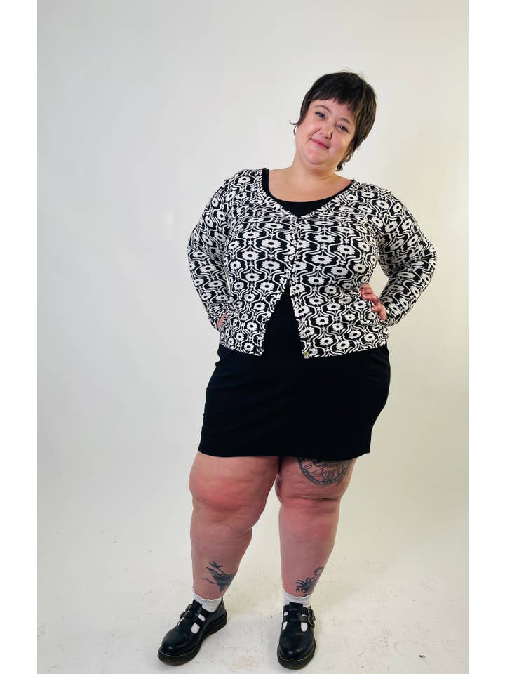 Altar - Wholesale Dress - Women's - Zora Cardigan in Deco Floral15