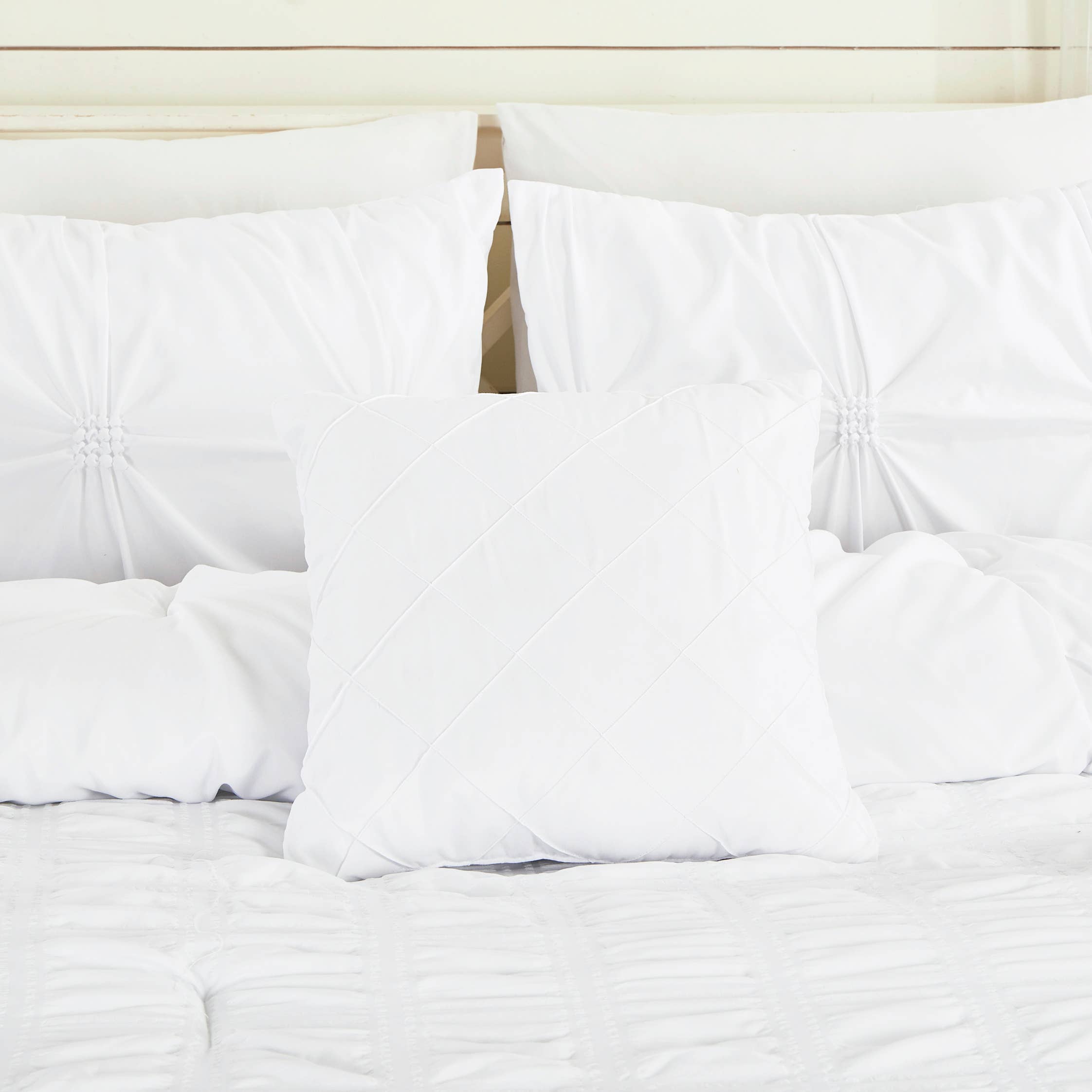 JML - Wholesale Bedding Set - 7 Pieces Comforter Set Bed in A Bag (White)3