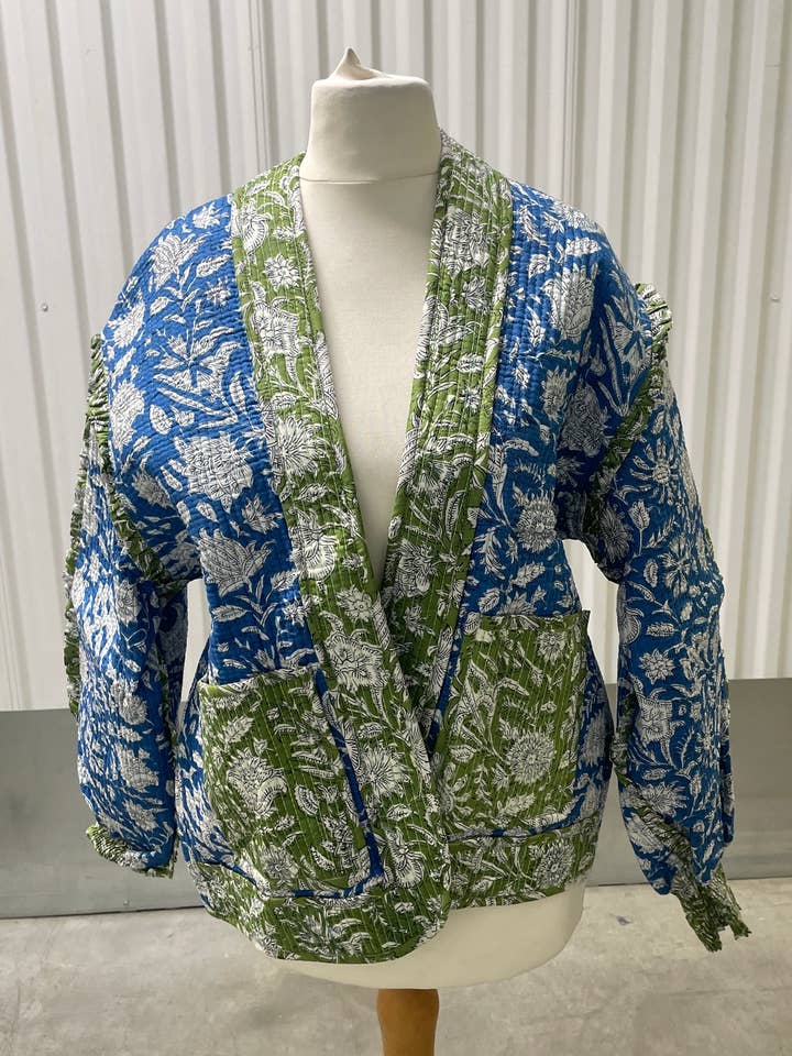 Onesize baggy Floral Print Reversible Quilted Cotton Jacket for wholesale by Funky Yak Ltd