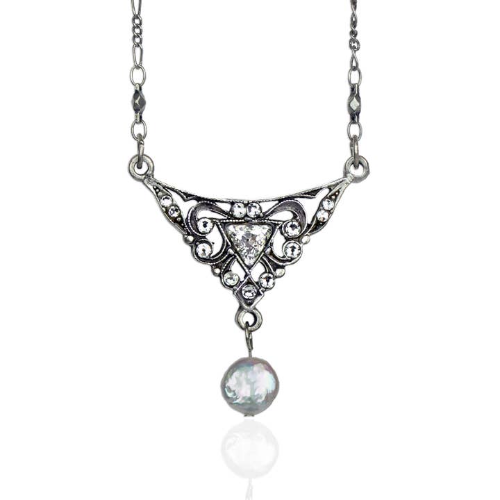 Collier en cristal Winifred pour la vente par Anne Koplik Designs, Inc.