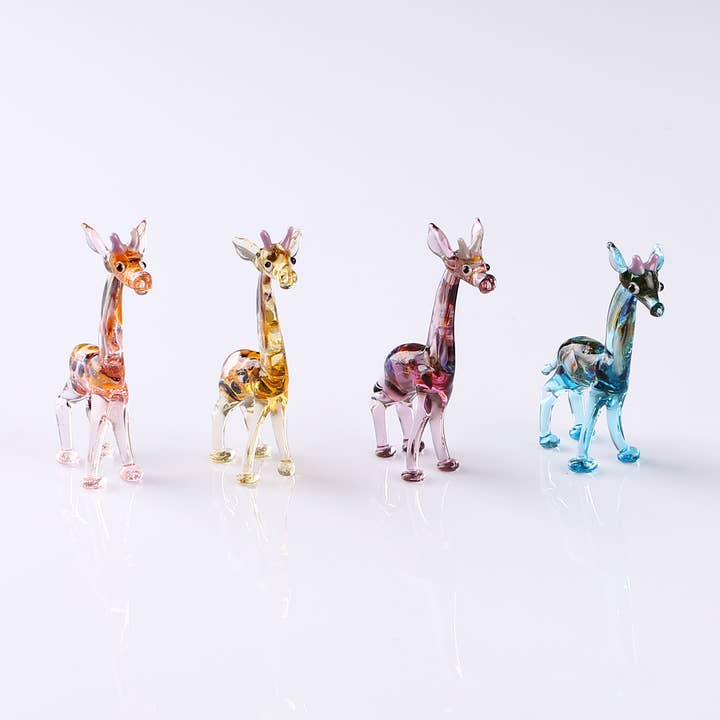 Adamodart - Wholesale Decorative Figurine - Miniature blown glass giraffe, tiny glass animal figurine