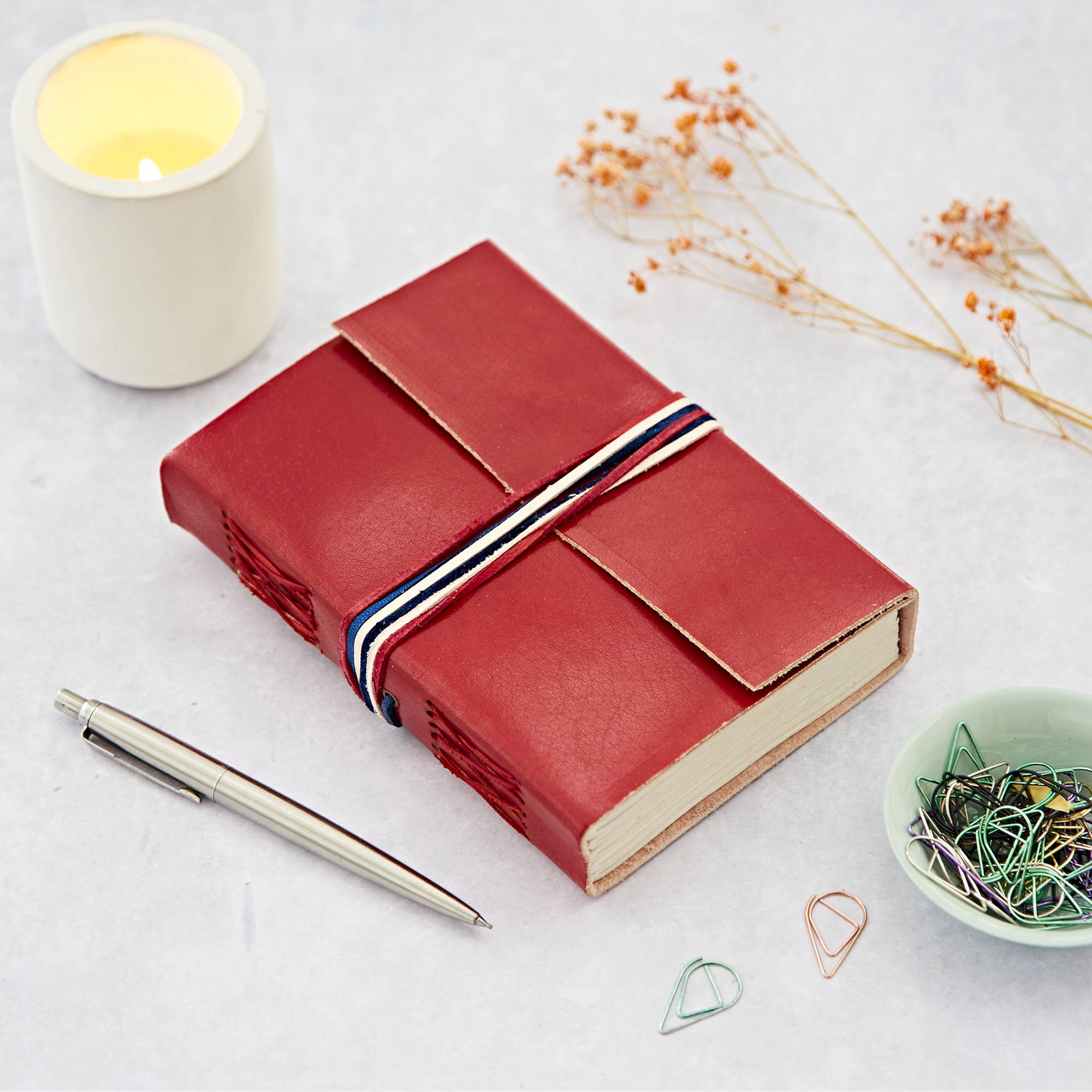 The Paper High Gift Company Limited – wholesale Journal/diary – Coloured Leather Journal -  Leather String Bound Notebook6