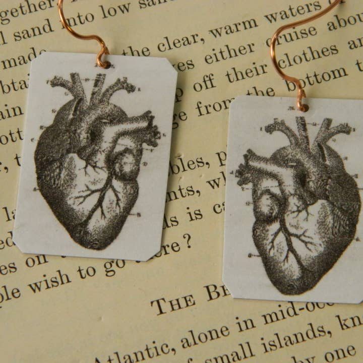 Ohrringe Anatomische Herzen Halloween Schmuck für den Großhandel von Sarah Wood Studio