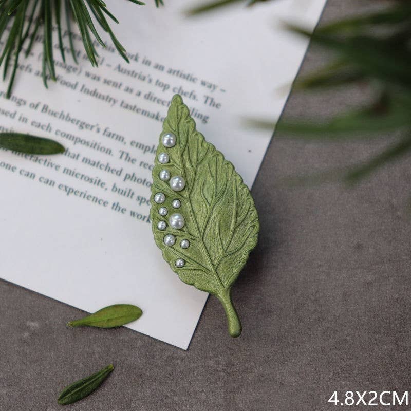 Tourtiwi - Wholesale Brooch - Lily Of the Valley Brooch, Botanical Series Pin21