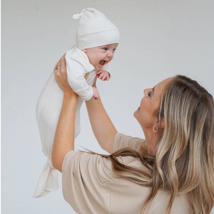 Everyday Leisure - Wholesale Babygown - Baby - Ivory Ribbed | Bamboo Knotted Gown