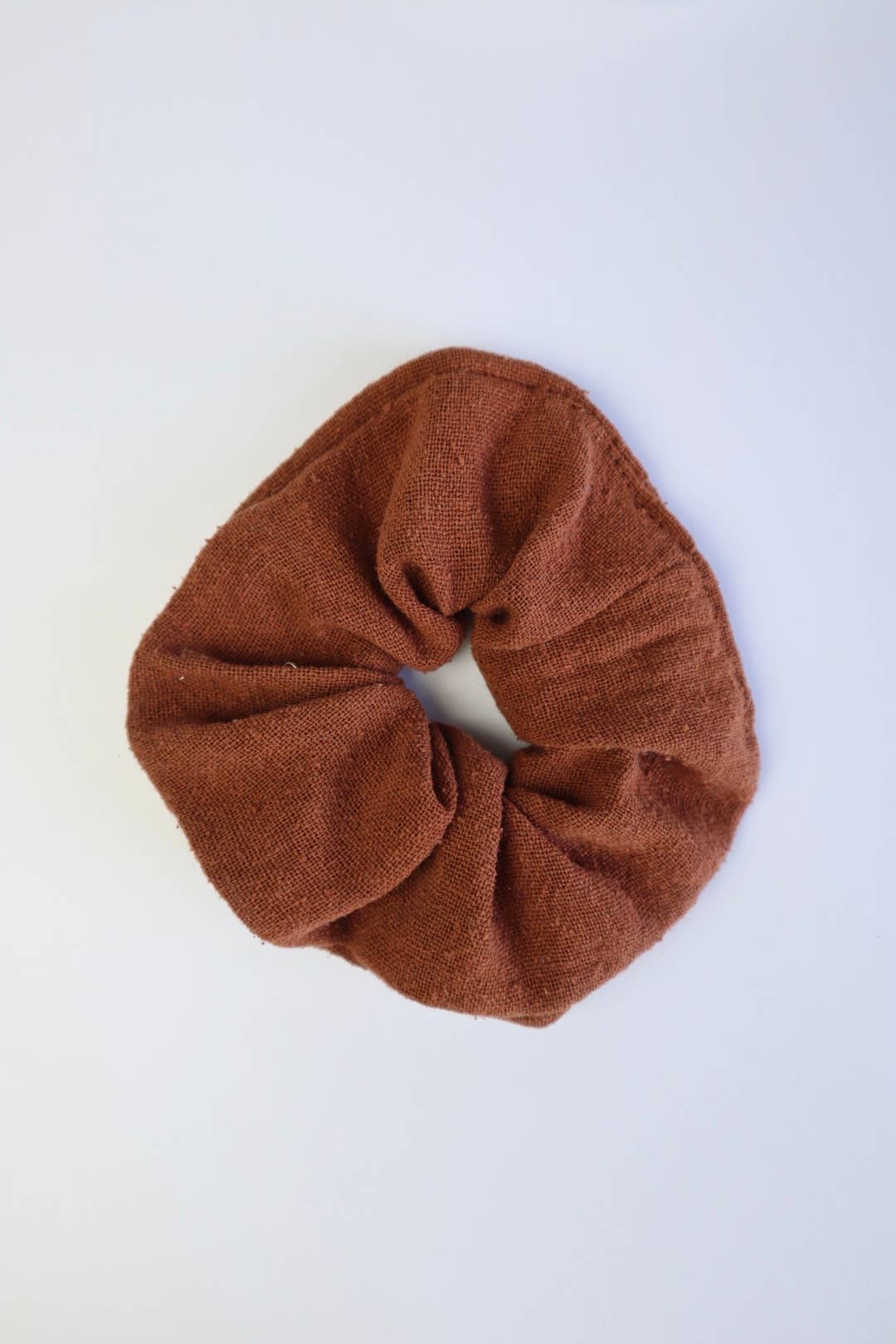 Eco Raw Studio – wholesale Scrunchie - Dam – Hårsnoddar i råsilke med naturlig färgning0