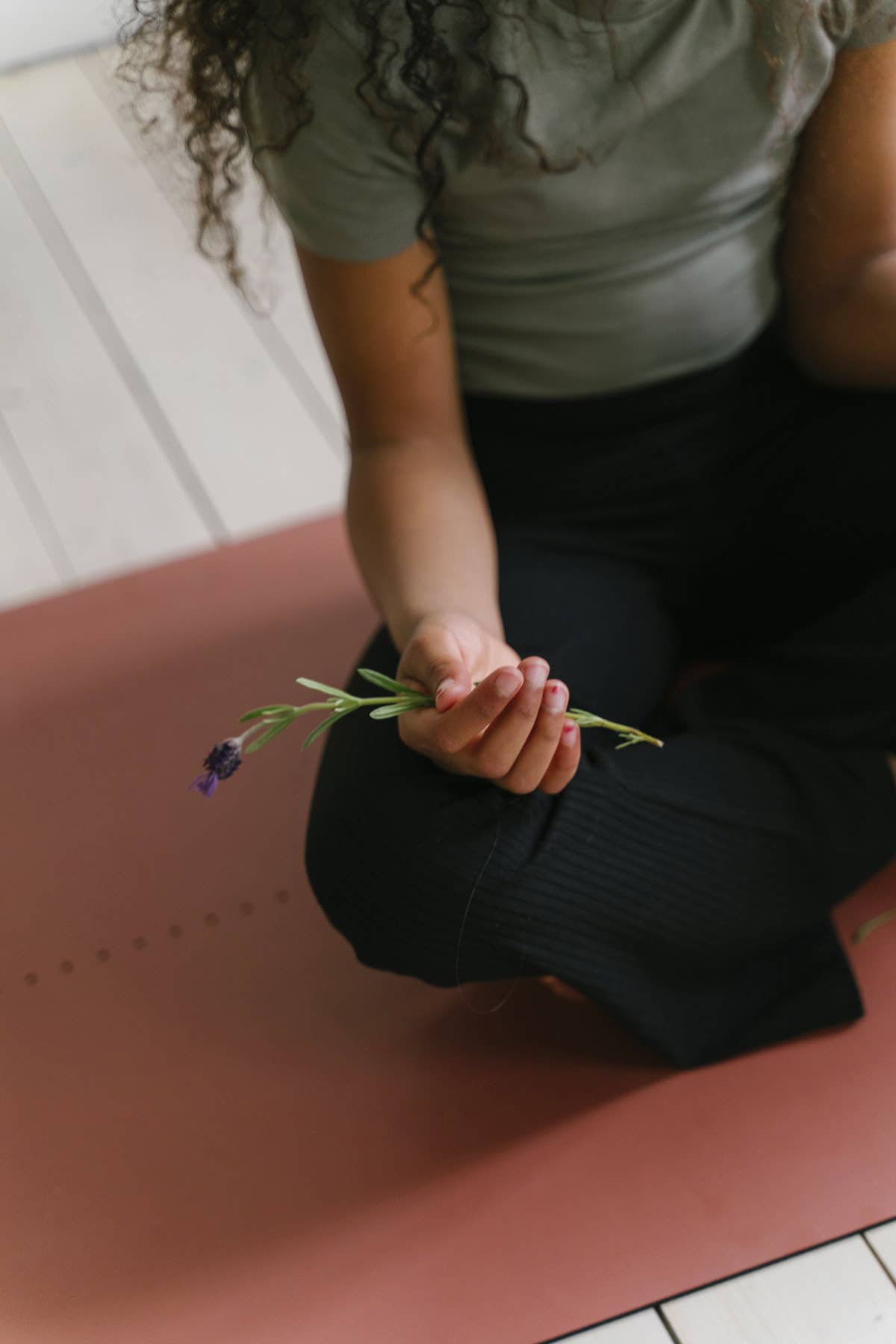 YUMAN - Wholesale Yoga Mat - Yuman Yoga Mat Origin Child 4mm Gold, Clay + Giftpack1