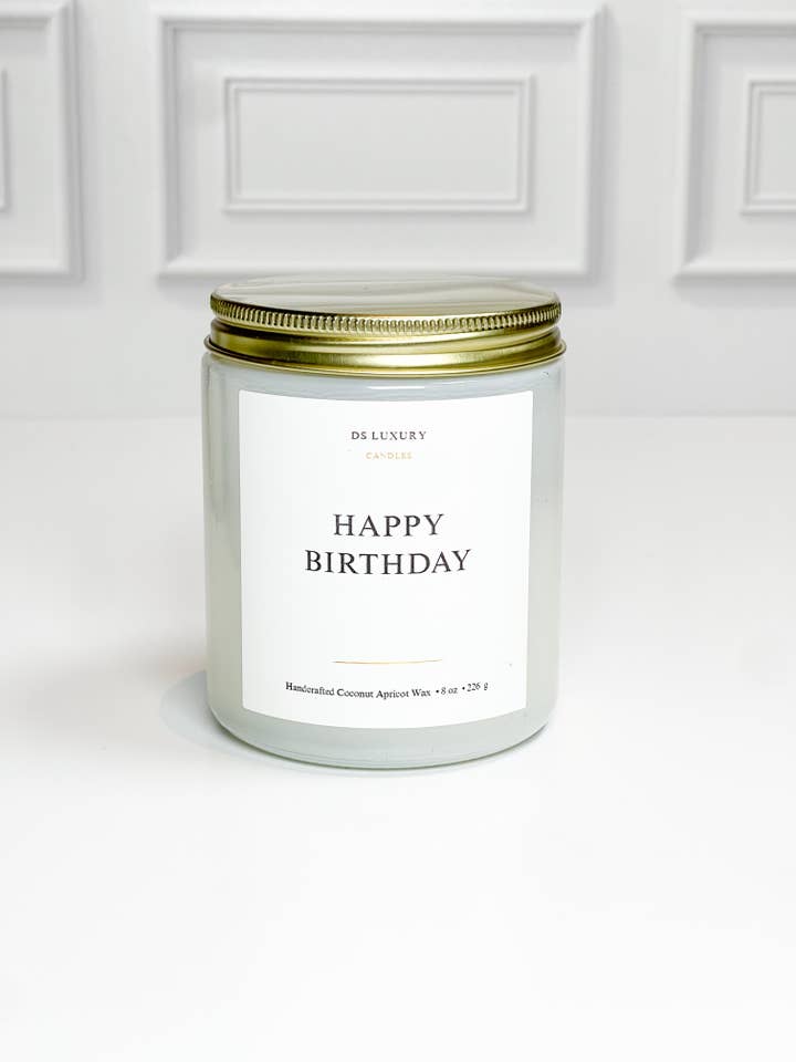 Tillykke med fødselsdagen — Fløjl + Bær - 8 oz Mælkeglaslys for engroshandel hos DS Luxury Candles