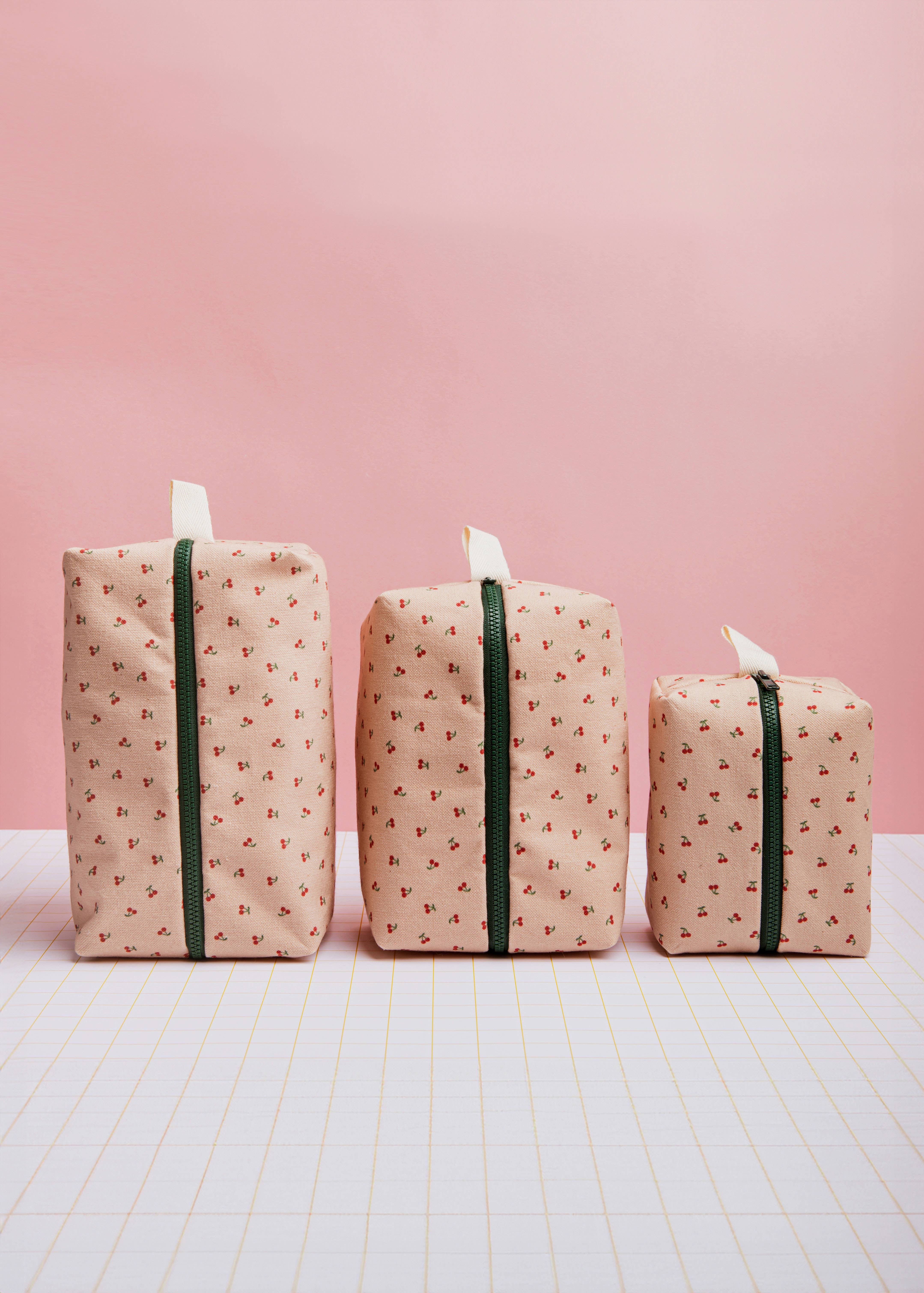 ECKE – wholesale Make-up/cosmetic bag – Cerezas Nude Vanity & Beauty Case2