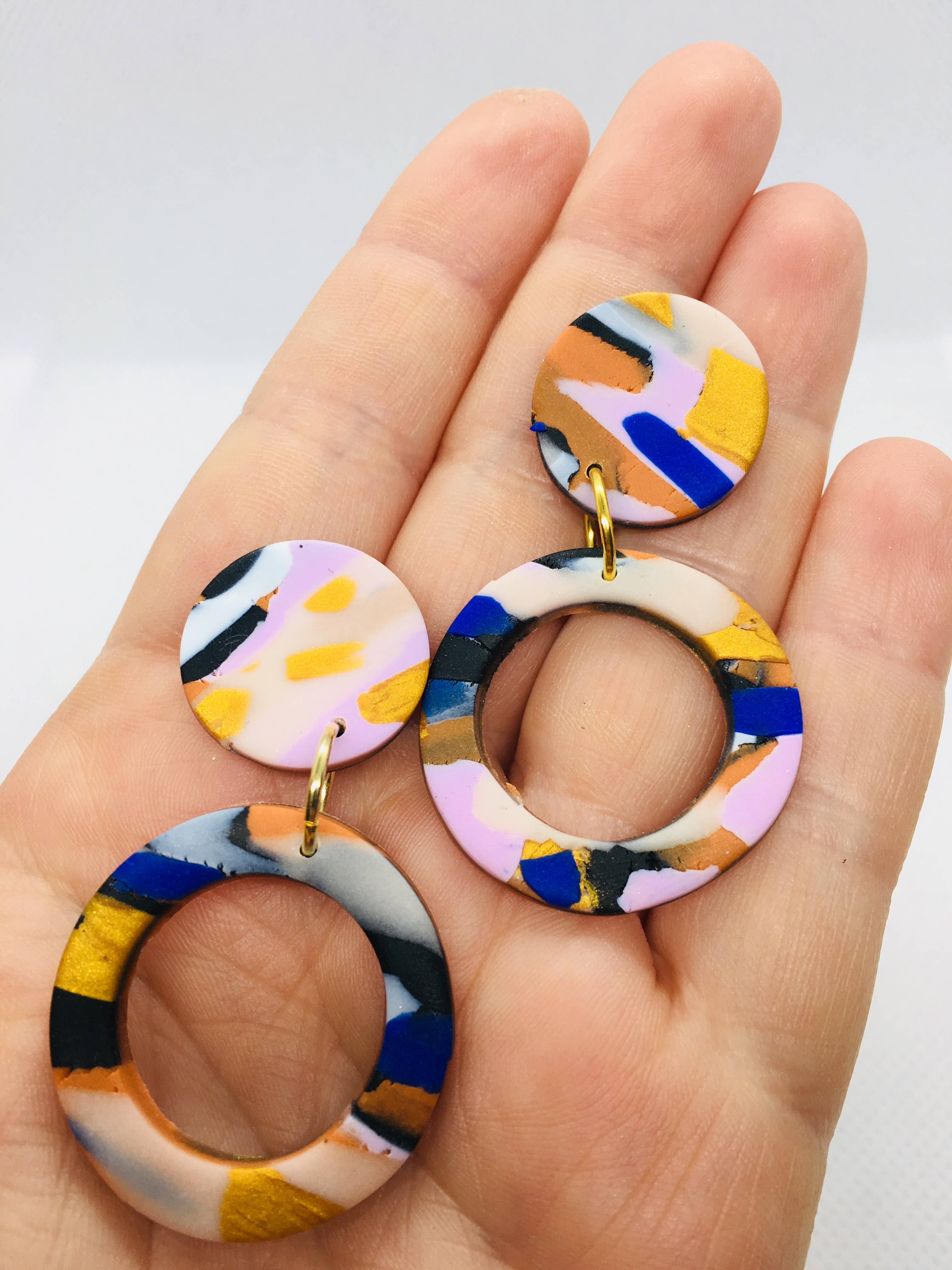 No Shrinking Violet - Wholesale Dangle Earrings - Landscape - Medium Hoop Earrings1