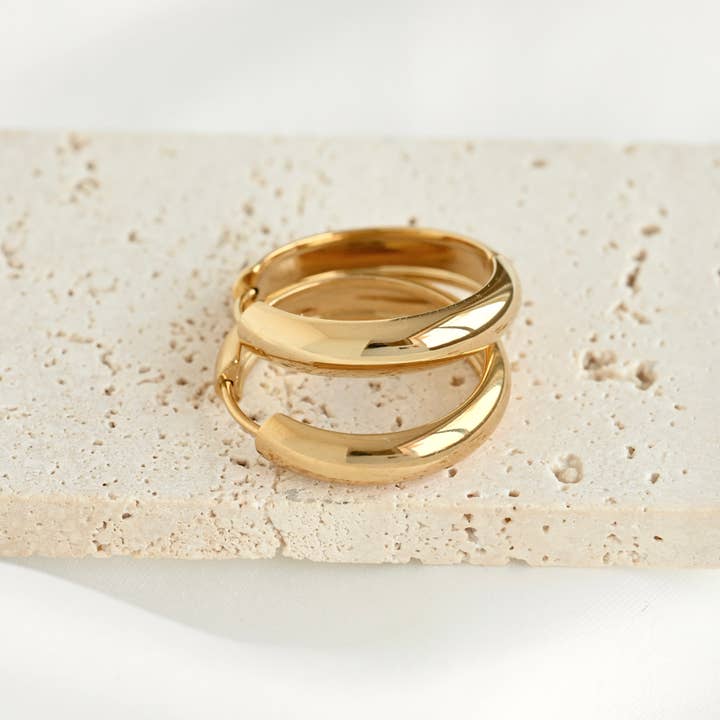 Blueyejewelry - Wholesale Hoop Earrings - Medium Bold Hoops - Waterproof Lightweight Hoop Earrings7